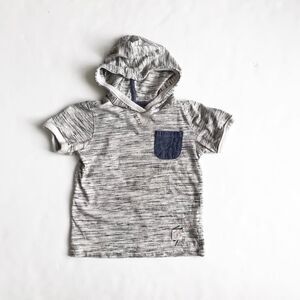 Silver jeans gray hooded short sleeve top EUC 4T